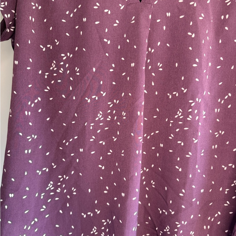 Fun 2 Fun Purple V-Neck Women's Top - Picture 2 of 6